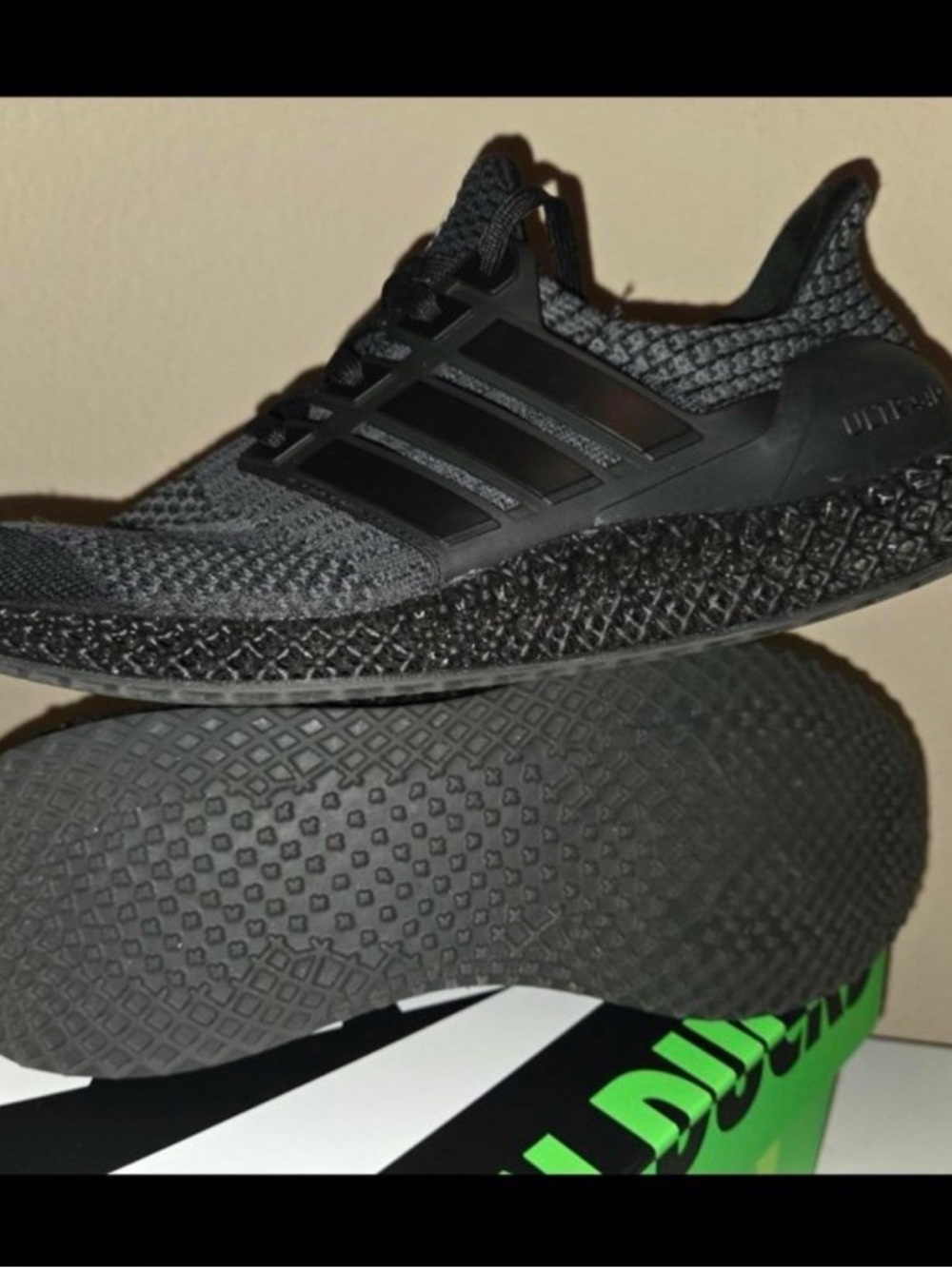 Men’s Adidas Black 4D size 10.5 - Picture 3 of 3
